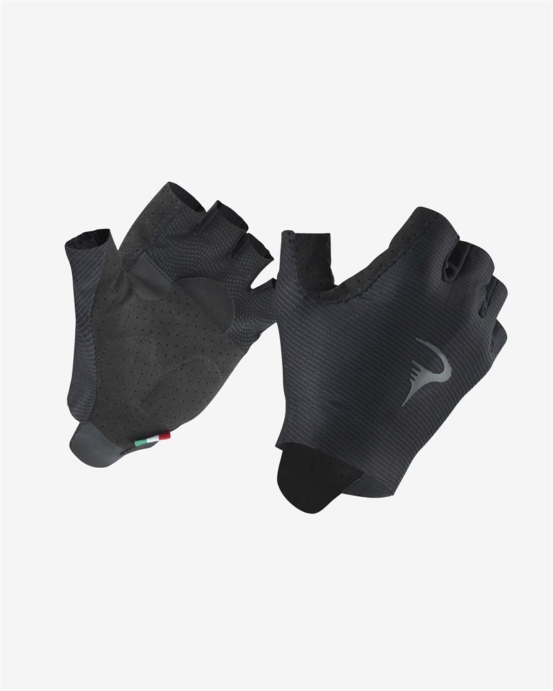 Pinarello-Dogma-Glove.jpg